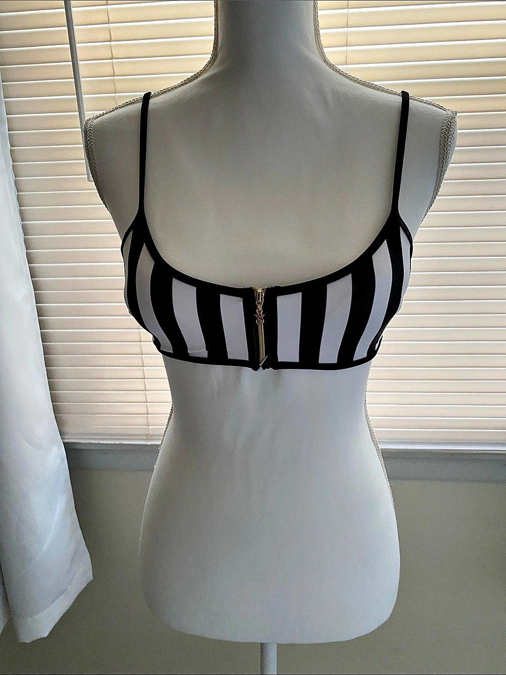 Victoria's Secret Striped Zip-Front Bra in Black & White